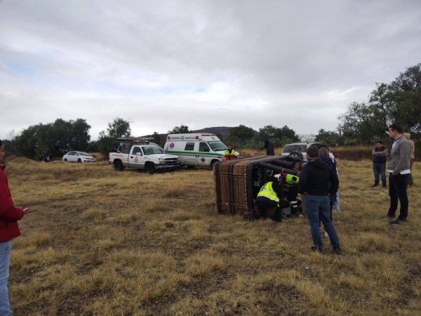 Accidente de globo aerostático en Axapusco deja dos turistas extranjeros heridos