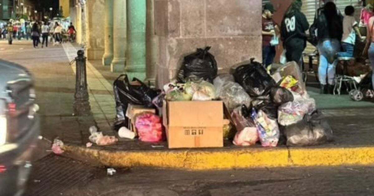 Basura inundan las calles de Pénjamo, ¿de cuánto es la multa? 