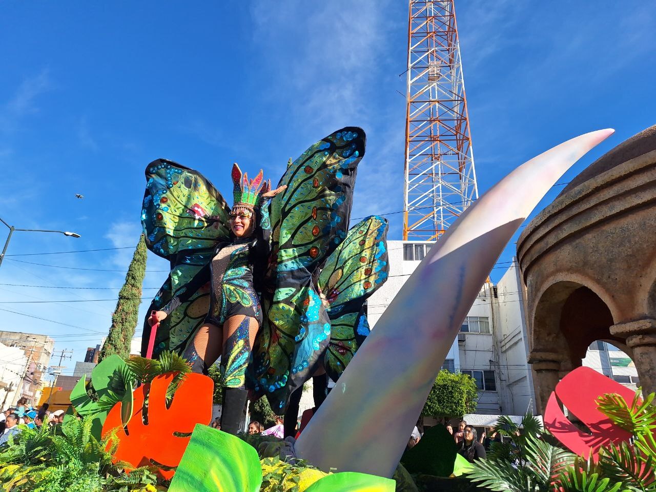 Galería | Con mucha alegría, así se vive el desfile por el 449 aniversario de León 