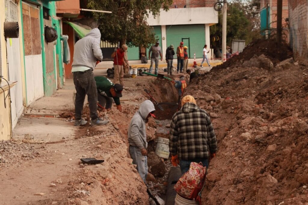 Arranca construcción de red de drenaje en la comunidad de La Luz en Salamanca