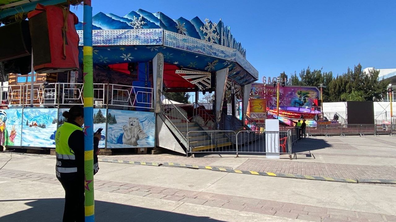 Suspenden otro juego en la Feria de León; pareja salió herida por falla mecánica