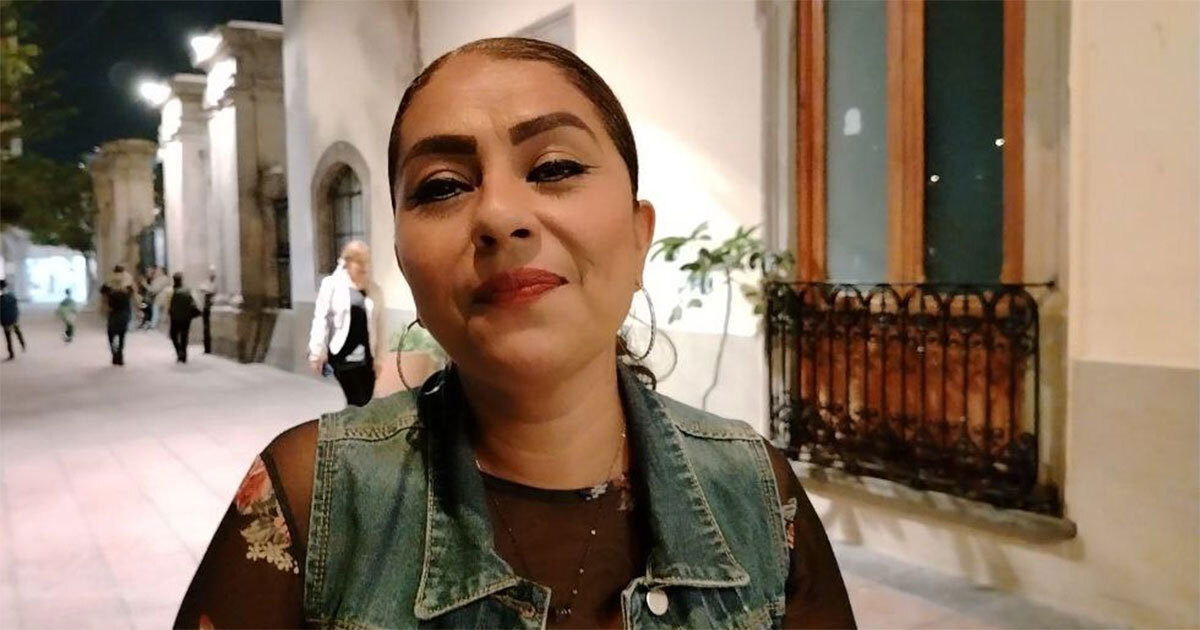 Lolita Castro, “La Voz Más Dulce de Salamanca“, cautiva con su talento en el Jardín Principal