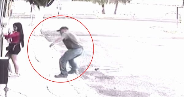 Video | Captan hombre atacando a joven en Celaya; le mordió partes íntimas 