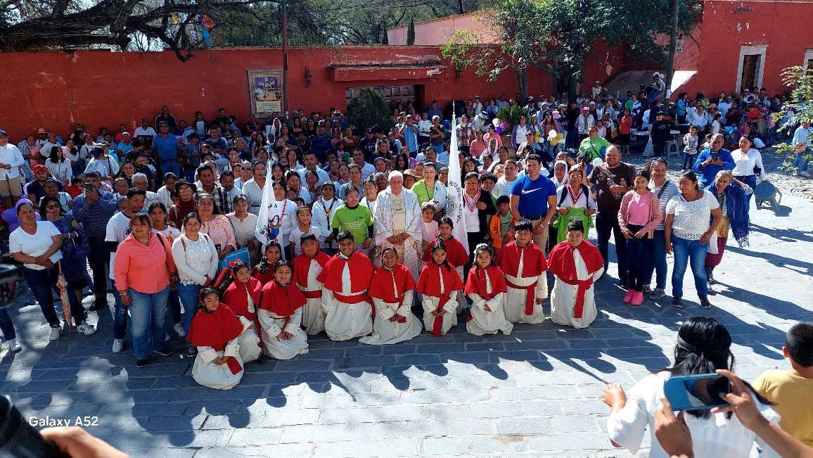 San Miguel de Allende despide al padre Fernando Manríquez, tras 29 años de servicio 