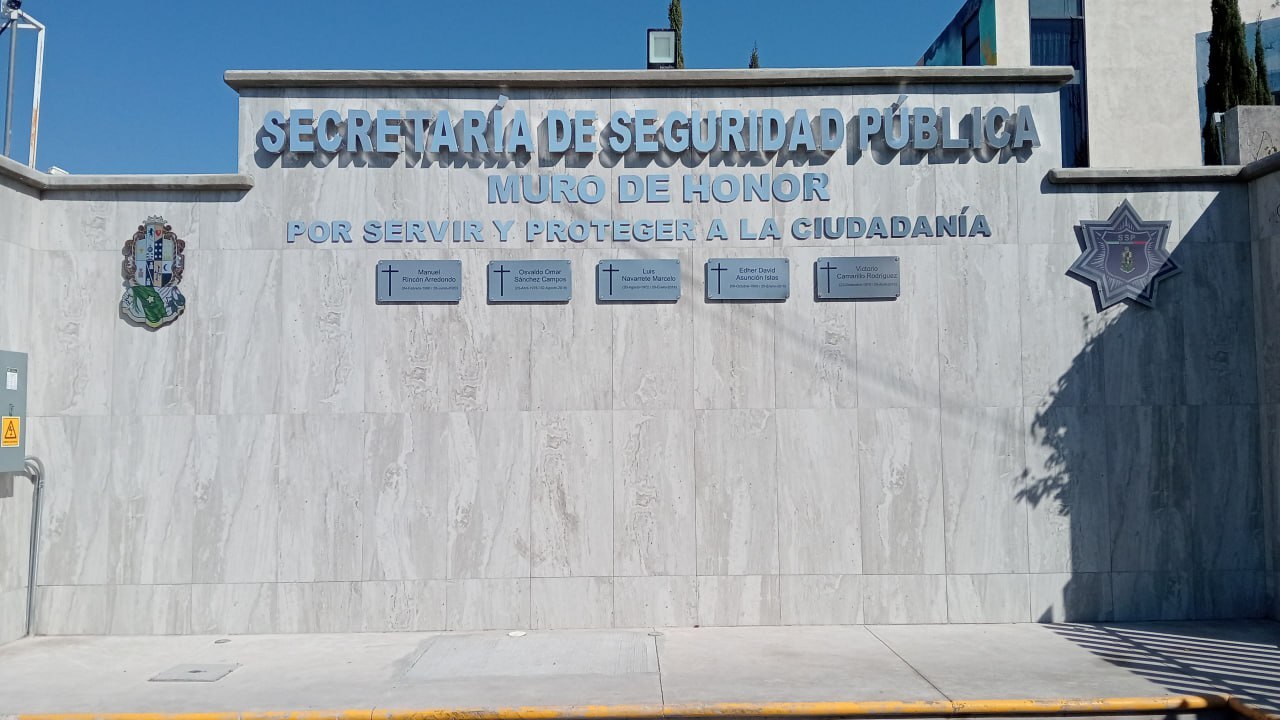 Crean el Muro de Honor como homenaje a policías caídos en San José Iturbide 